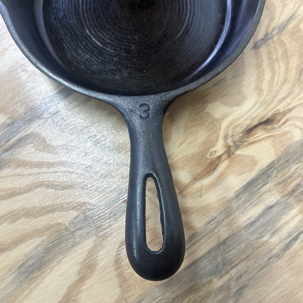 Vtg 3 Unmarked Wagner Ware Seasoned Cast Iron Skillet Fry Sauce Pan 6 1/2" - Picture 4 of 10